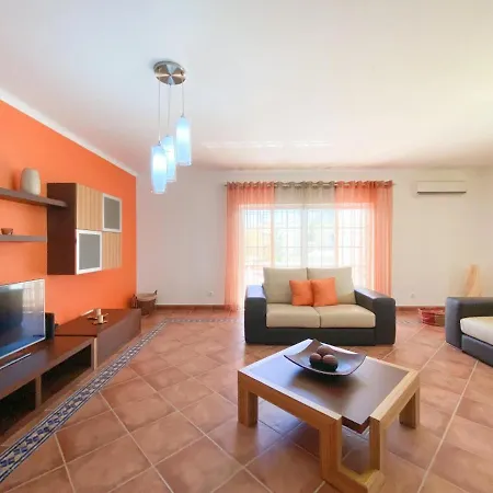 Spacious In Ideal For Families #1938 * Portimão