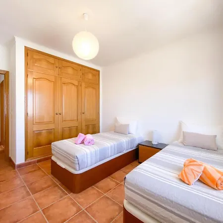 Spacious In Ideal For Families #1938