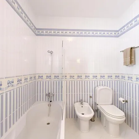 Spacious In Ideal For Families #1938 * Portimão