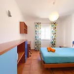 Spacious In Ideal For Families #1938 ポルティマン